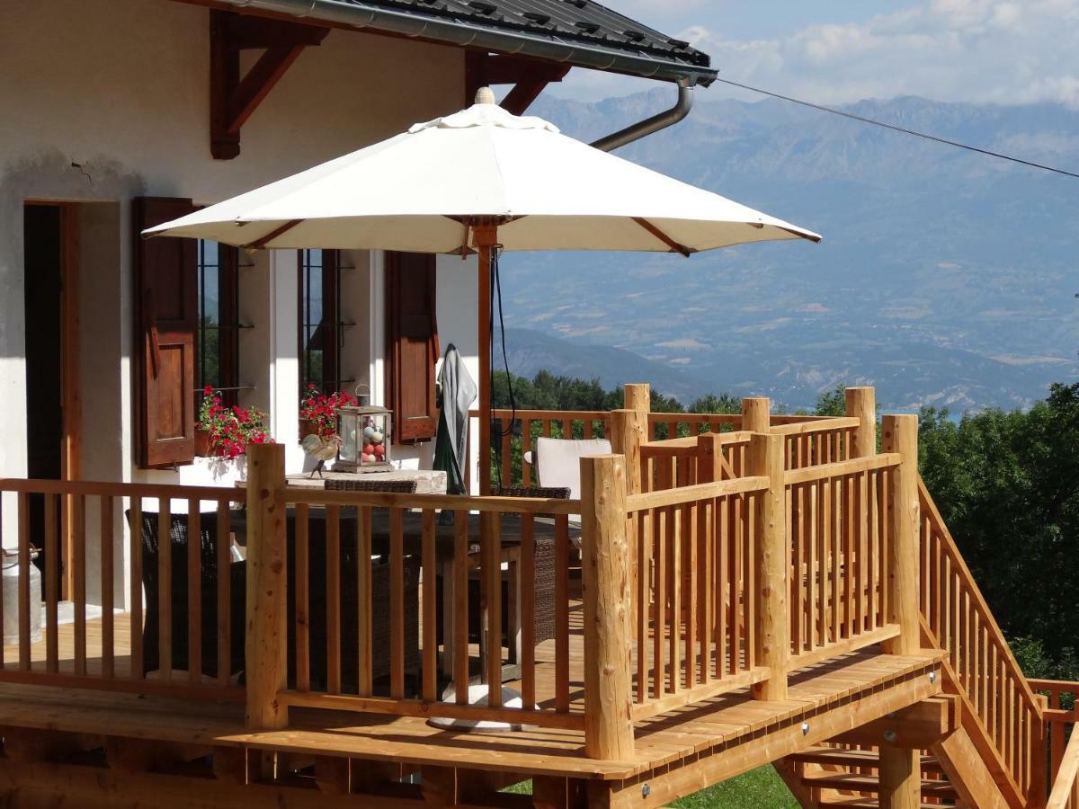 Maison D'Hotes L'Arnica La Bréole エクステリア 写真